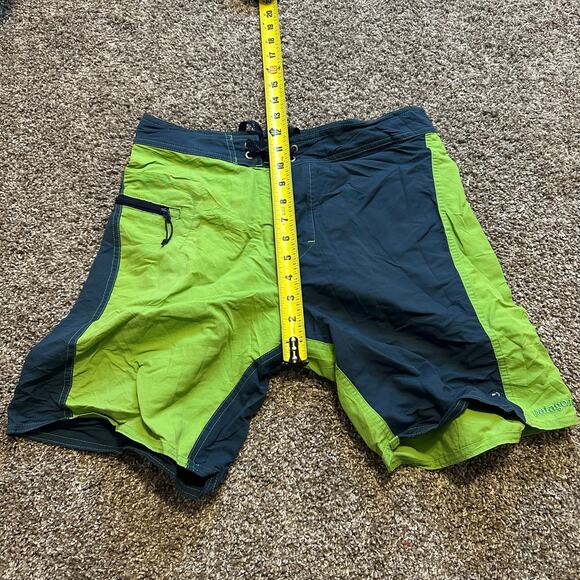 PATAGONIA Men's Minimalist Wavefarer Board Shorts Size 29 In Harlequin: Cilantro - Picture 5 of 8